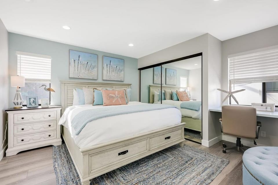 Luxury Meets Coastal Charm in North Mission Beach House in Mission Beach