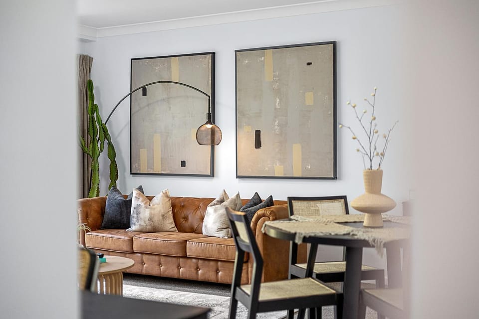Living room, Seating area, Dining area
