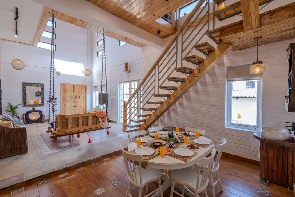Communal lounge/ TV room, Kitchen or kitchenette, Food and drinks, Dining area, Food