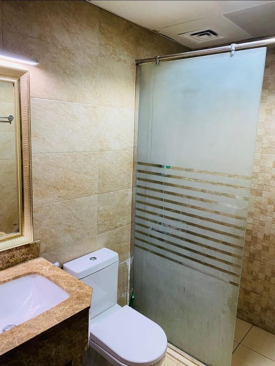 Lavish 2Bedroom Apartment with Balcony, Gym, Pool Apartment in Al Sharjah