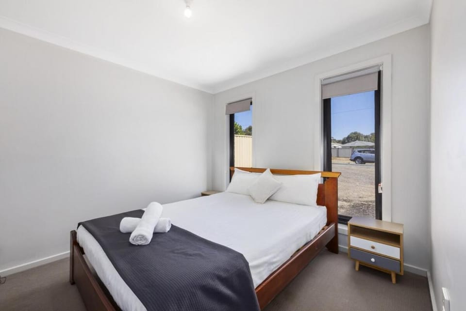 Bendigo Signature Accommodation on Averys House in Bendigo