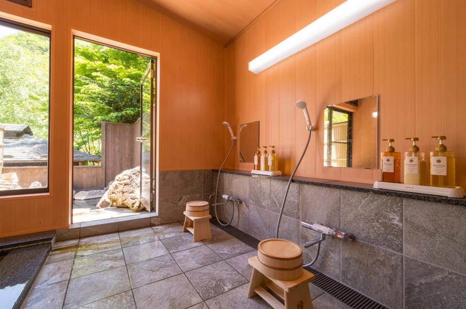 Shower, Hot Spring Bath, Public Bath