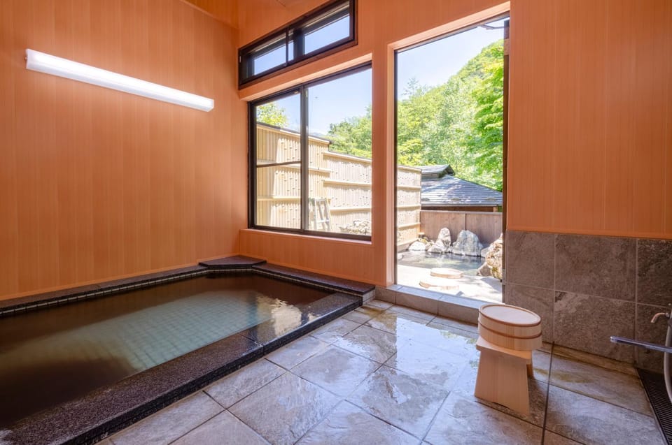Hot Spring Bath, Public Bath
