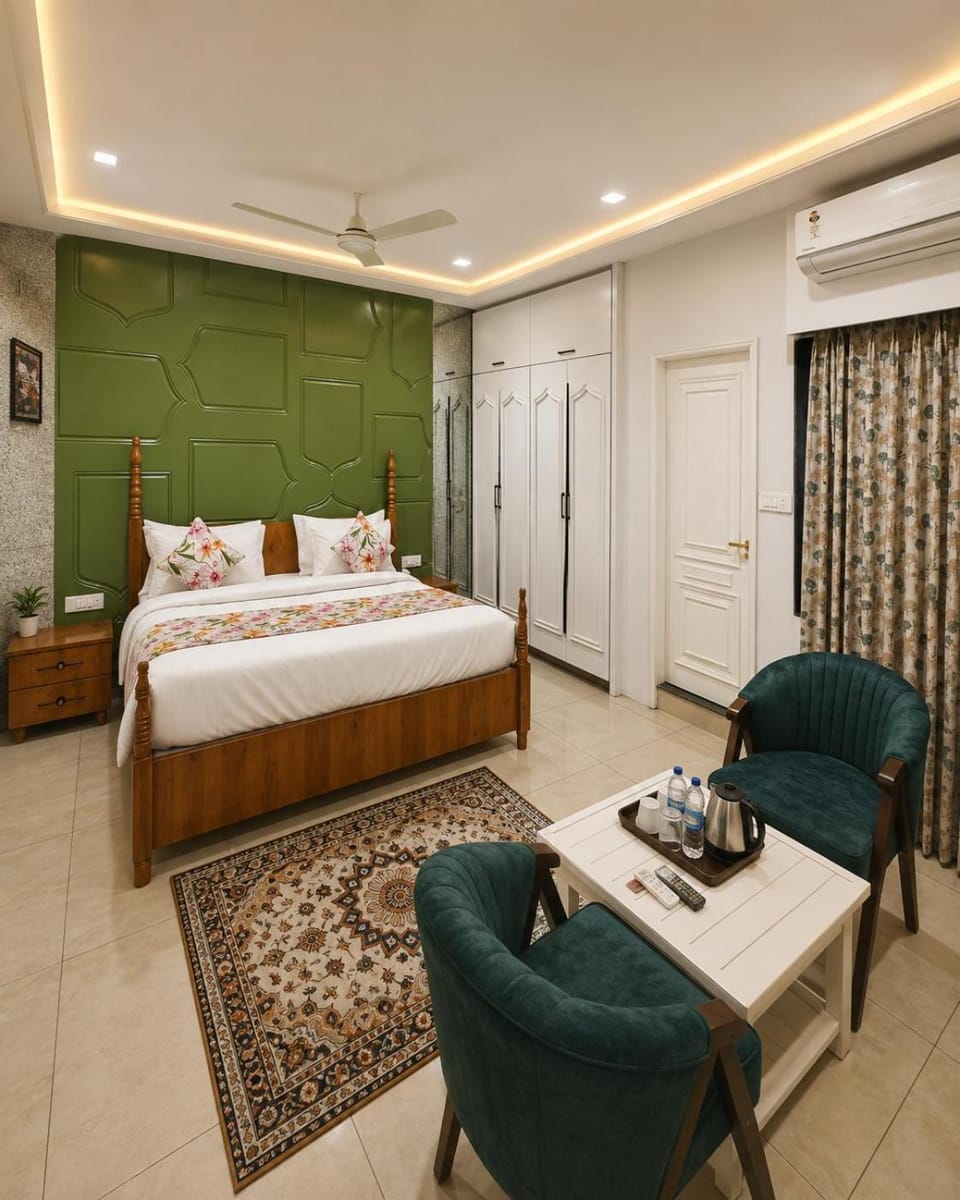 Bed, Photo of the whole room, Bedroom, wardrobe, air conditioner