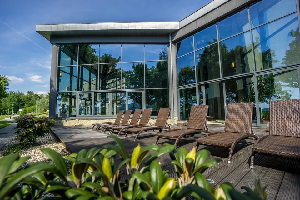 Balcony/Terrace, sunbed