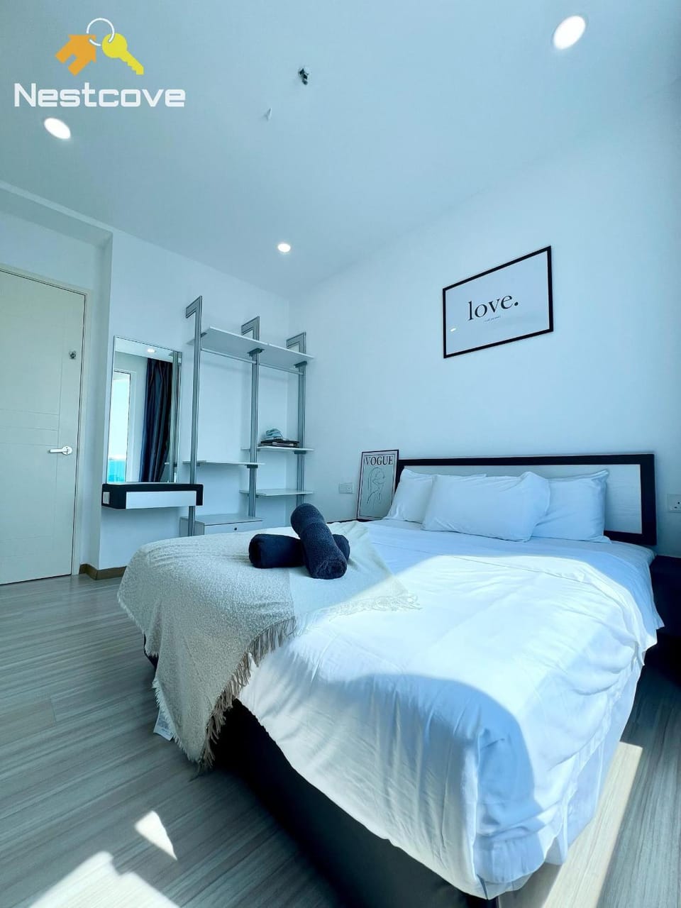 Bed, Photo of the whole room, Bedroom, towels, wardrobe