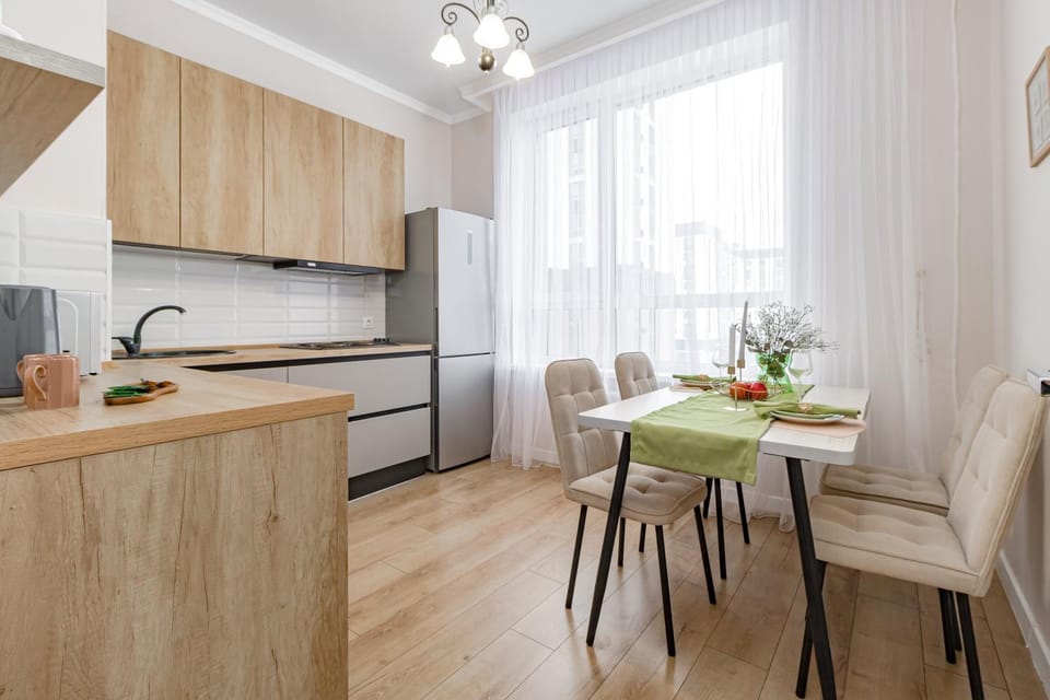 Kitchen or kitchenette, Living room, Dining area, minibar, stove