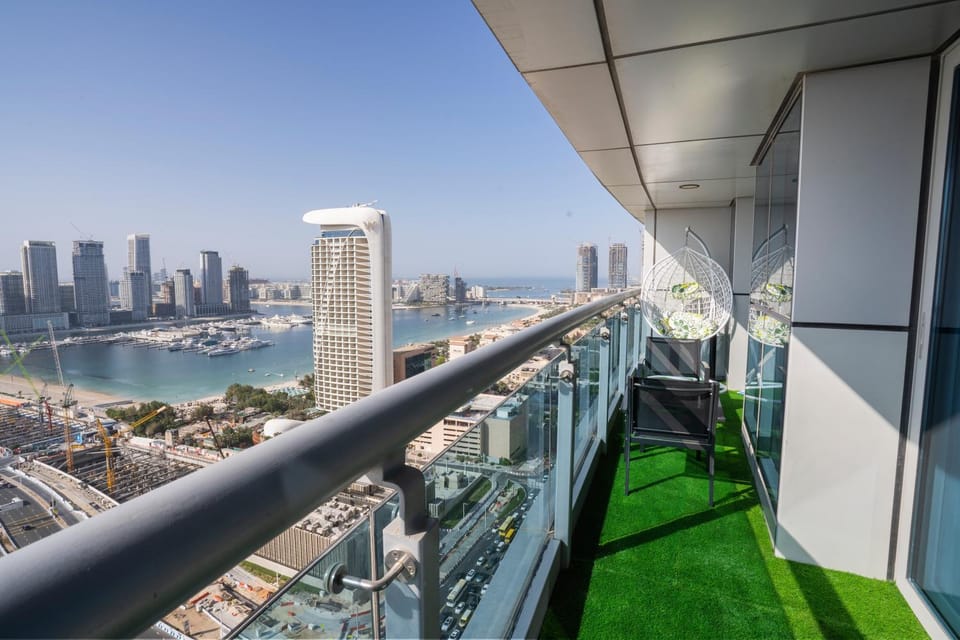 Balcony/Terrace, City view