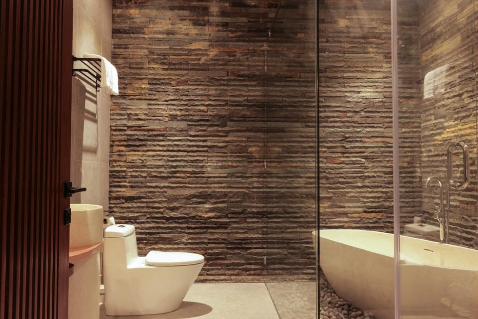 Shower, Toilet, Bathroom, Bath