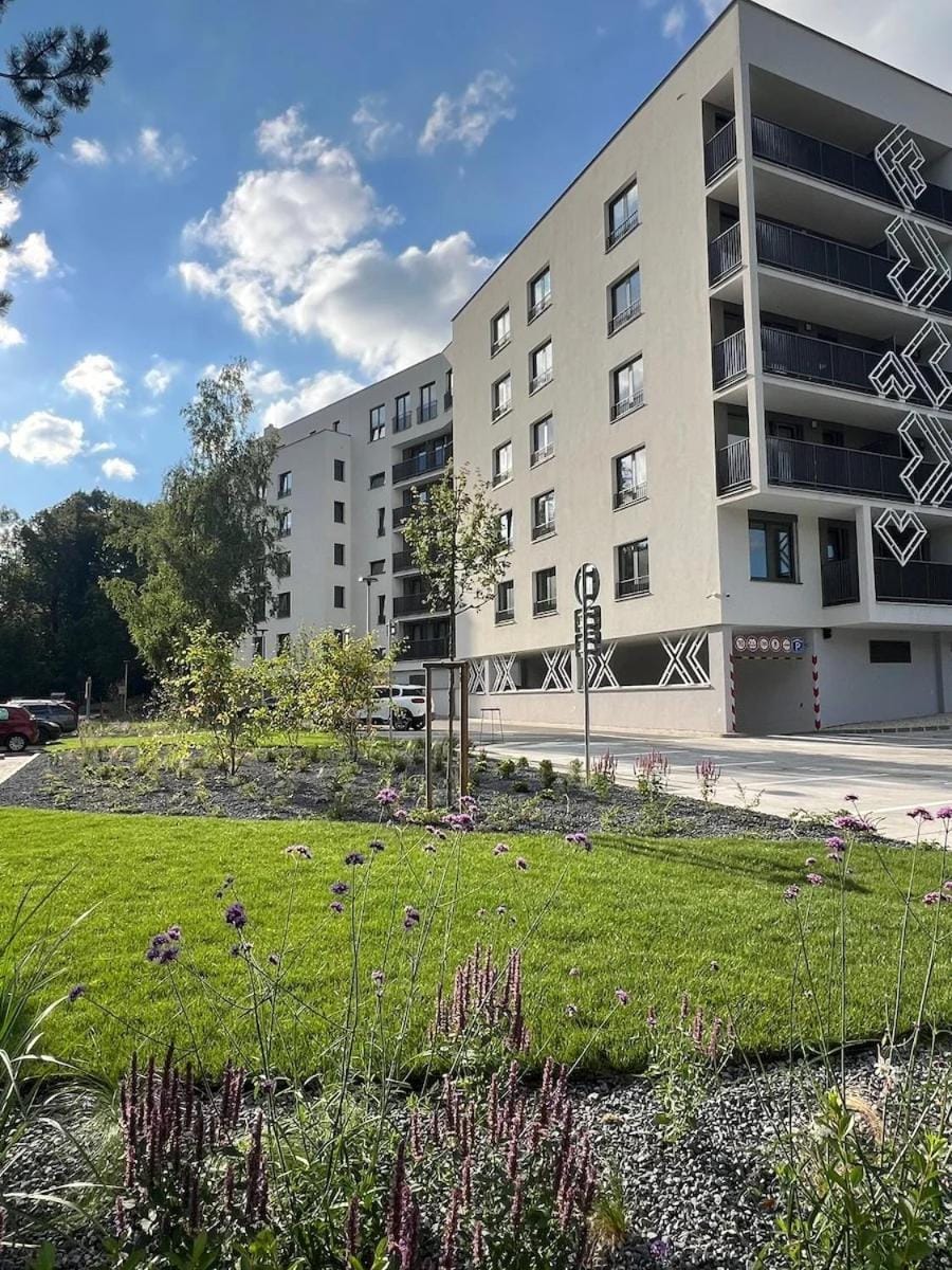 Property building, Natural landscape, Garden