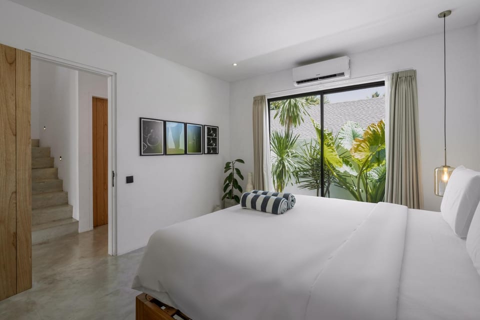 Bed, View (from property/room), Bedroom