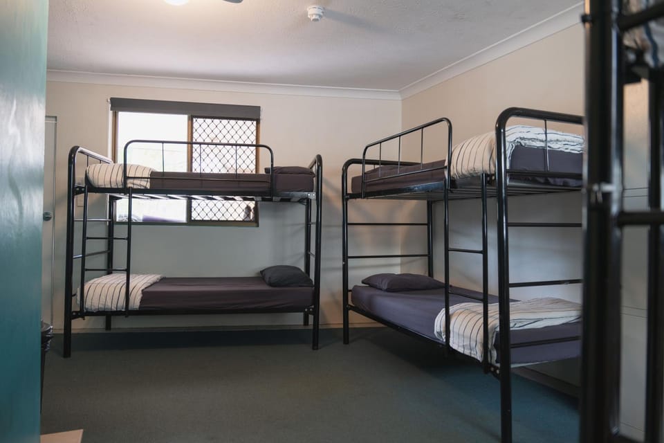 Bed, Bedroom, bunk bed