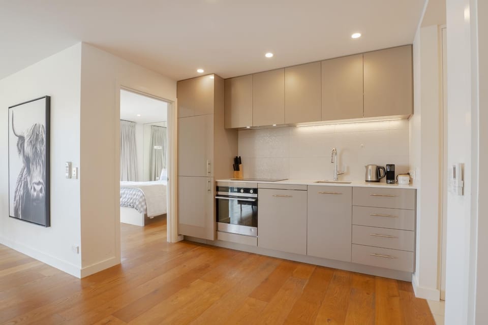 Kitchen or kitchenette, oven, stove