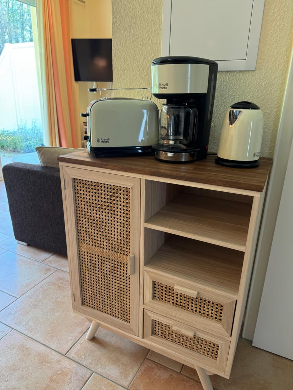 Coffee/tea facilities, Kitchen or kitchenette, toaster