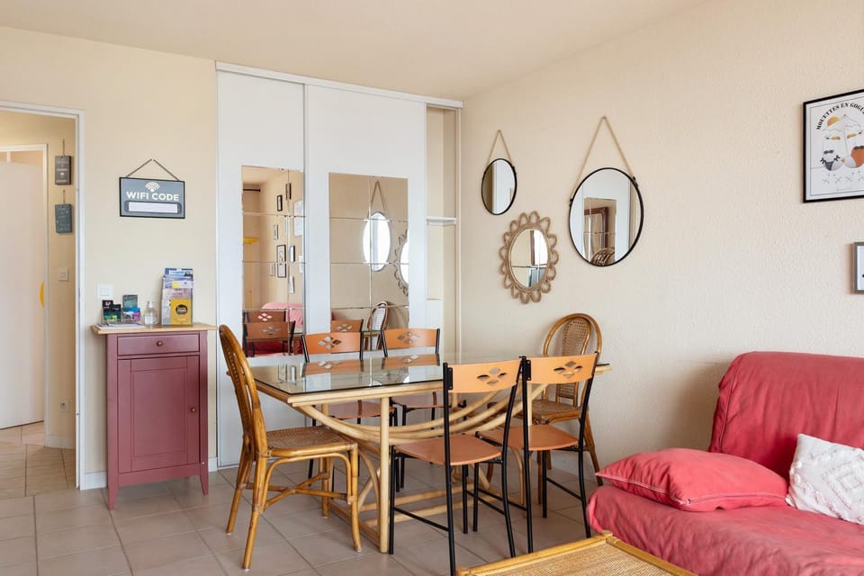 Hortensia by Madame est Servie Apartment in Perros-Guirec