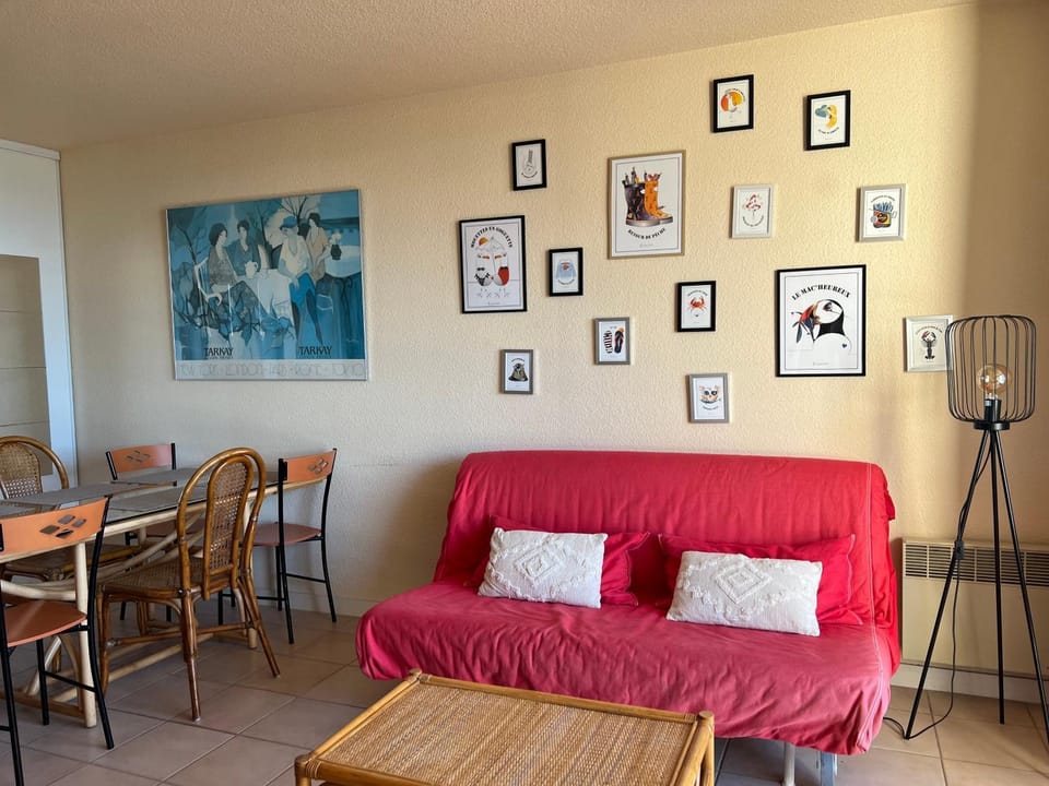 Property building, Living room