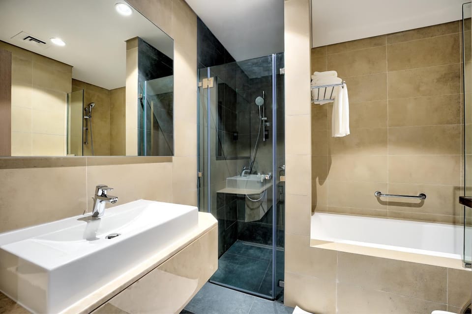 Bathroom, towels