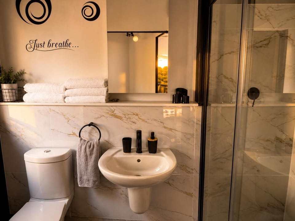 Shower, Toilet, Bathroom