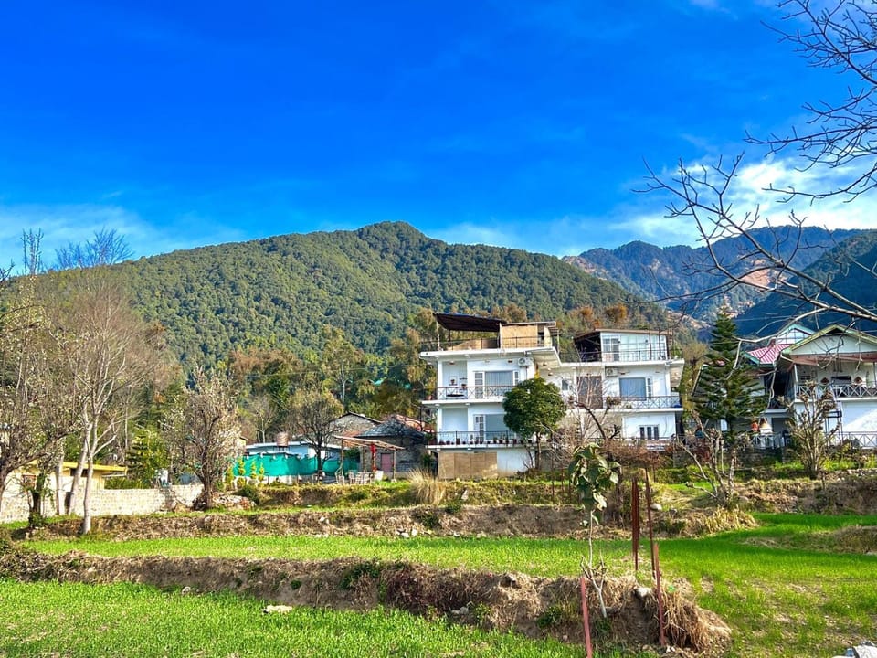 Property building, Natural landscape, Garden, Mountain view