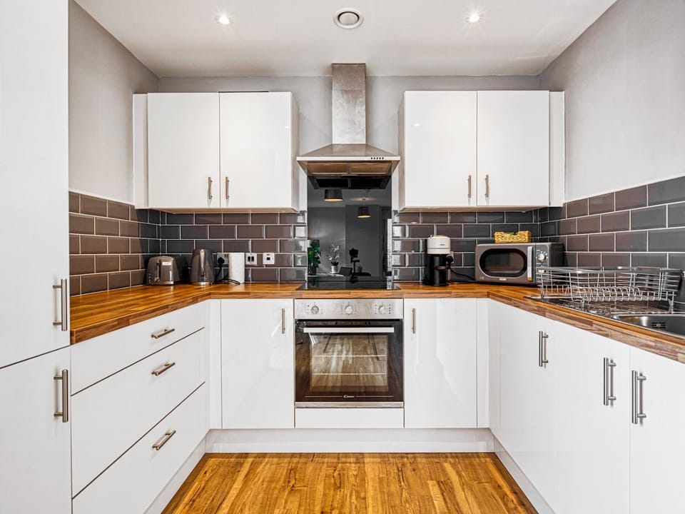 Coffee/tea facilities, Kitchen or kitchenette, Other, stove, toaster
