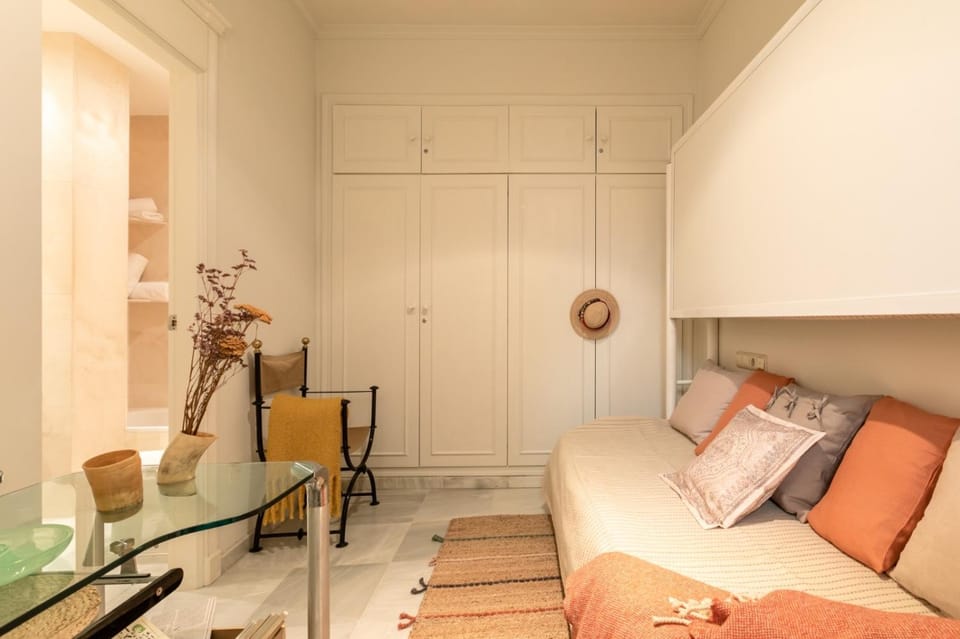 GoToSeville San Bernardo Apartment in Seville