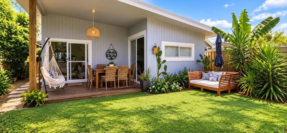 Property building, Patio, Spring, Garden, Seating area, Dining area, sunbed