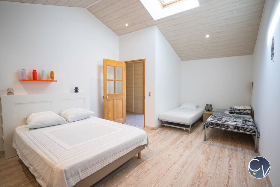 Mas des Glycines House in Provence