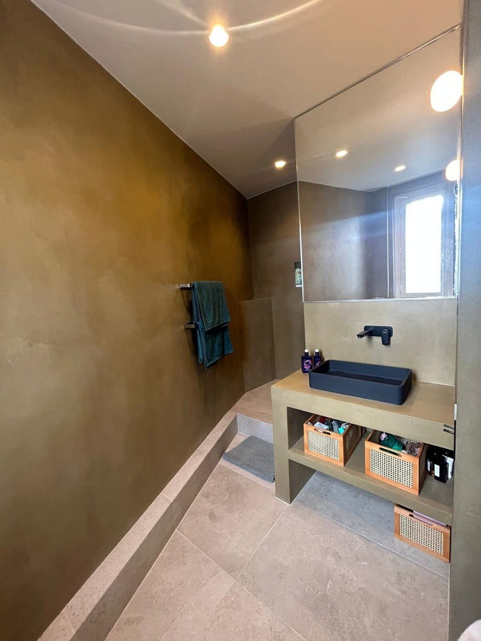 Bathroom, Bedroom