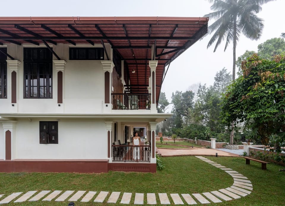 Property building, View (from property/room)