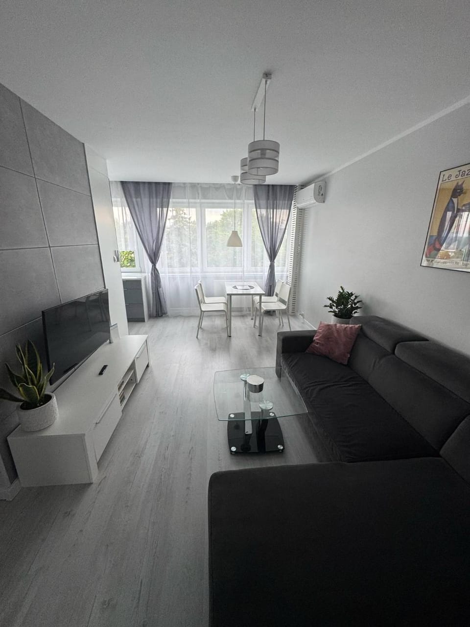 TV and multimedia, Living room, Seating area