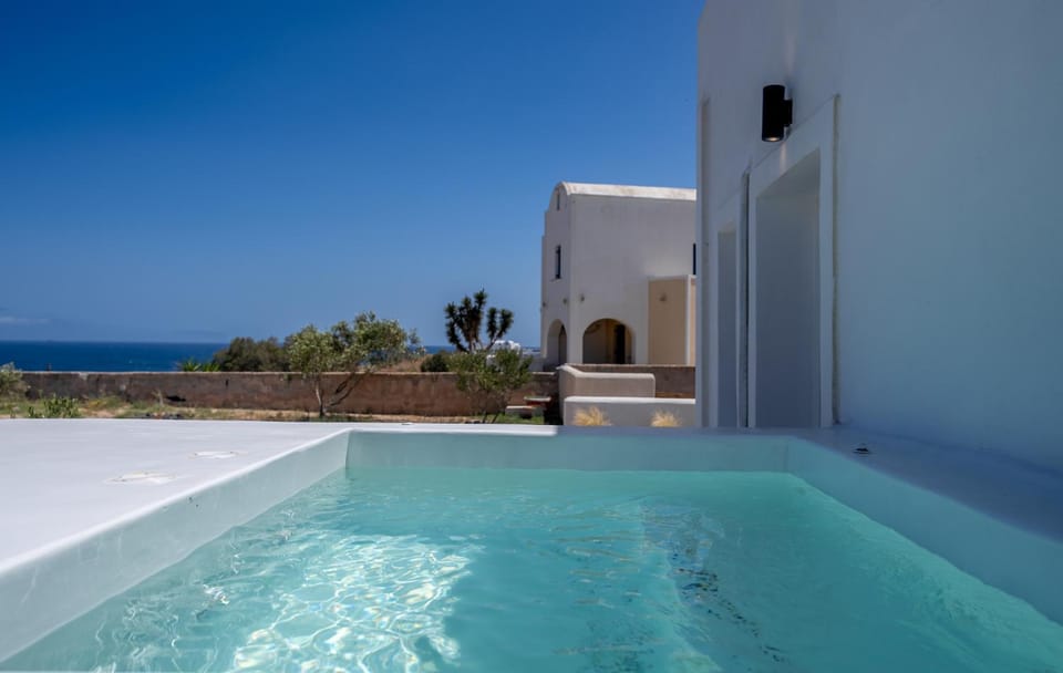 Michelangelo Suites Apartment in Santorini