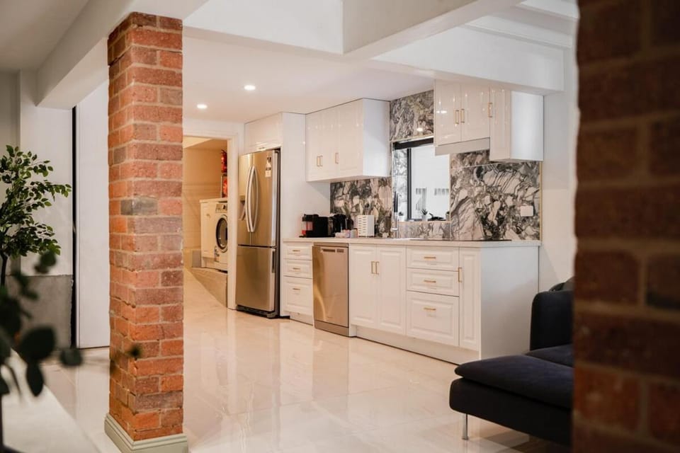 20A Ashgrove home - Movie Room House in Brisbane