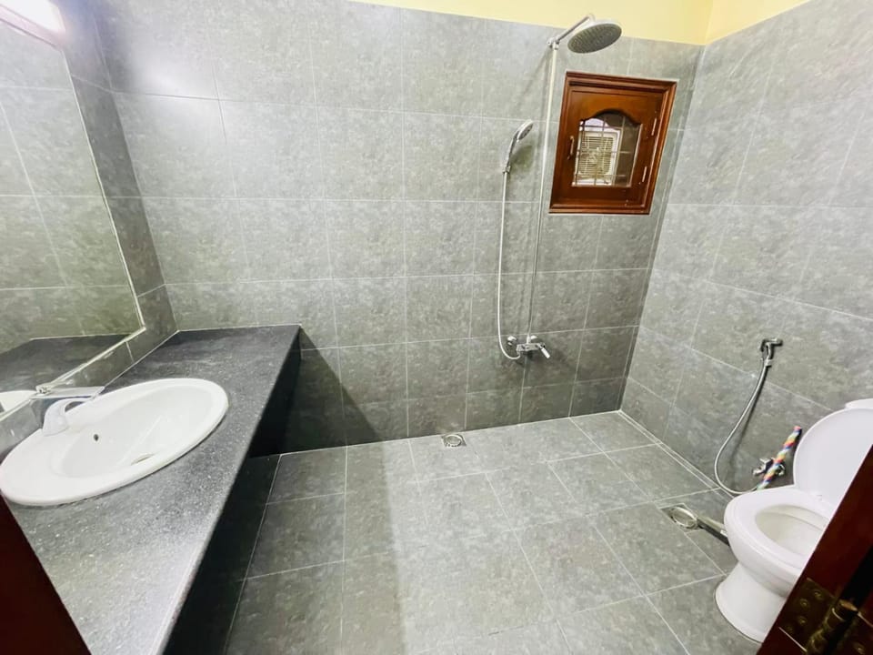 Seaview Guest House Bed and Breakfast in Karachi