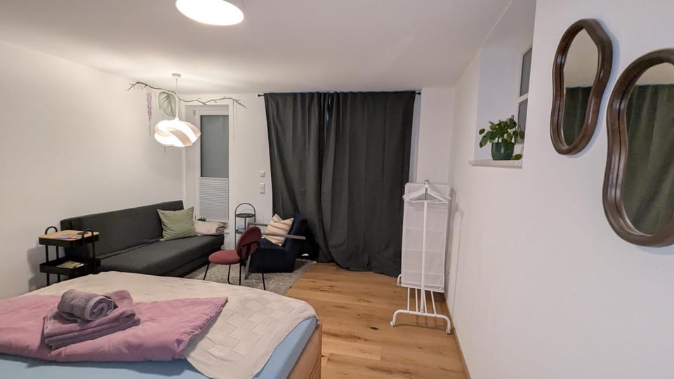 Photo of the whole room, Bedroom