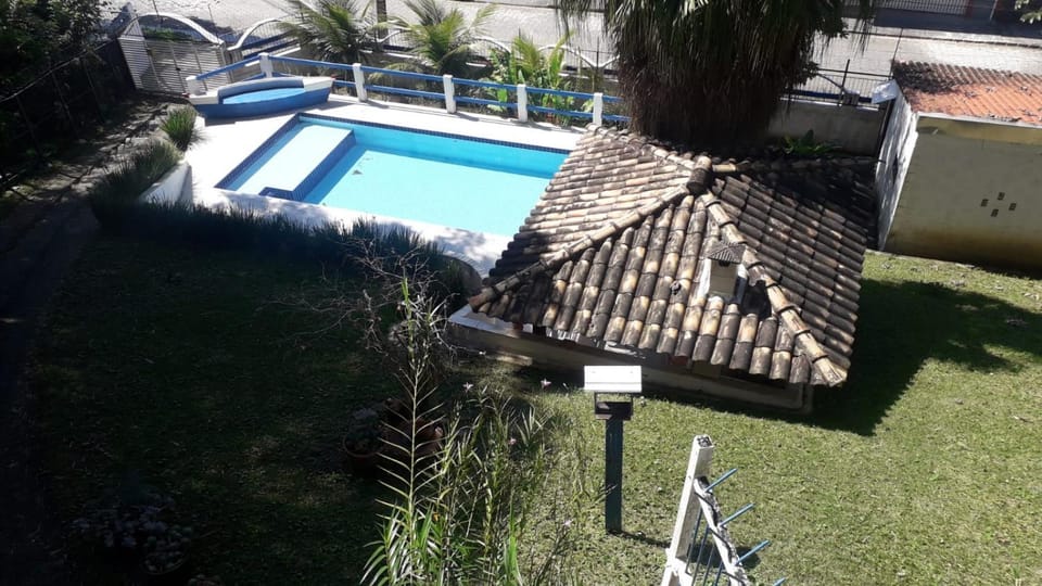 Linda casa martim de sá 5 dormitórios piscina Zara House in Caraguatatuba