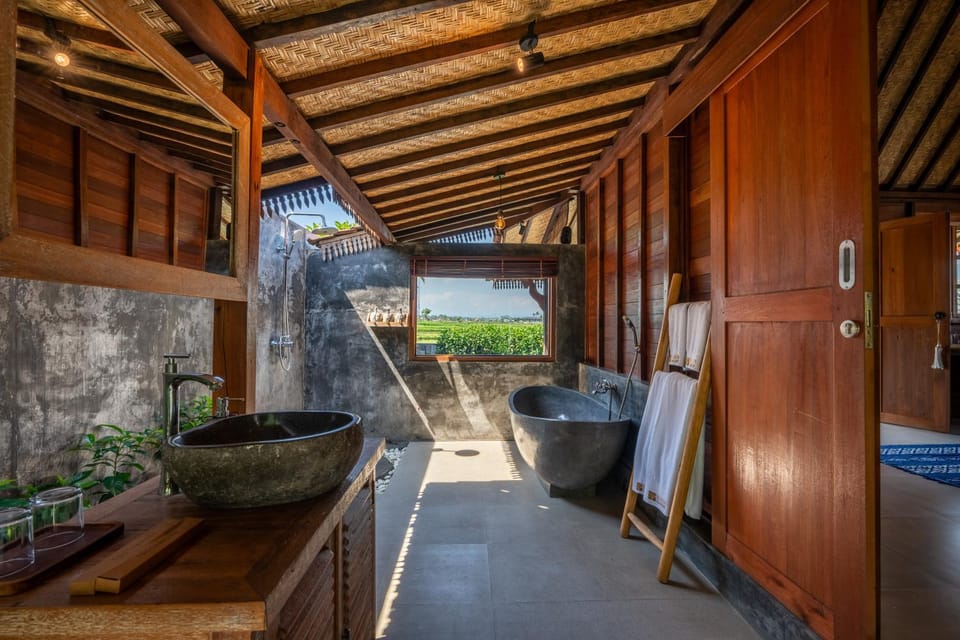 Bathroom, View (from property/room), Garden view, Bath