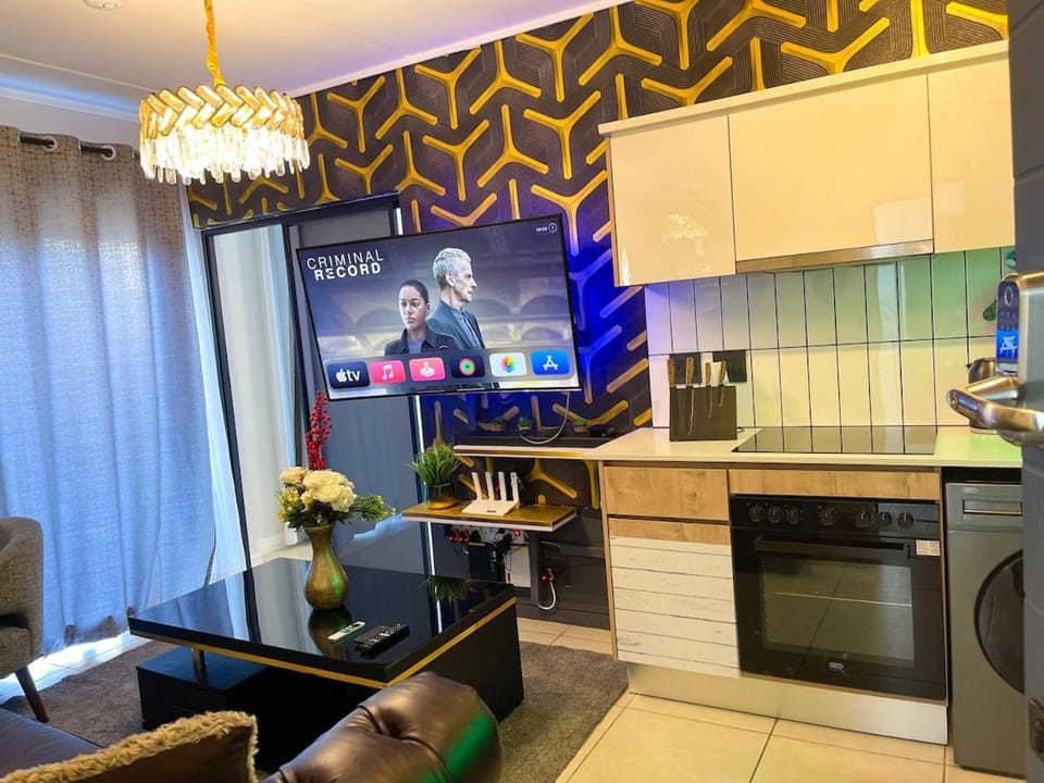 TV and multimedia, stove, toaster