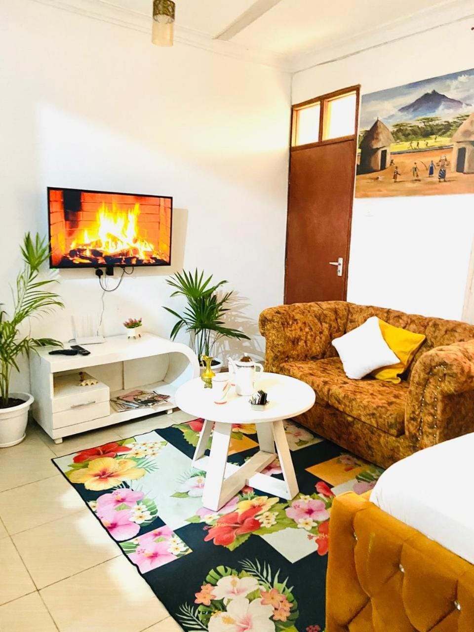 Communal lounge/ TV room, TV and multimedia, Seating area