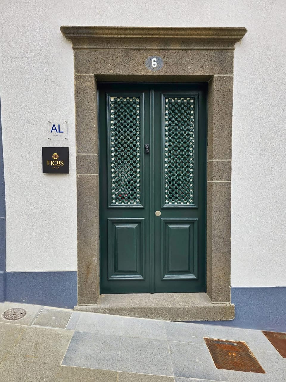 Property building, Facade/entrance
