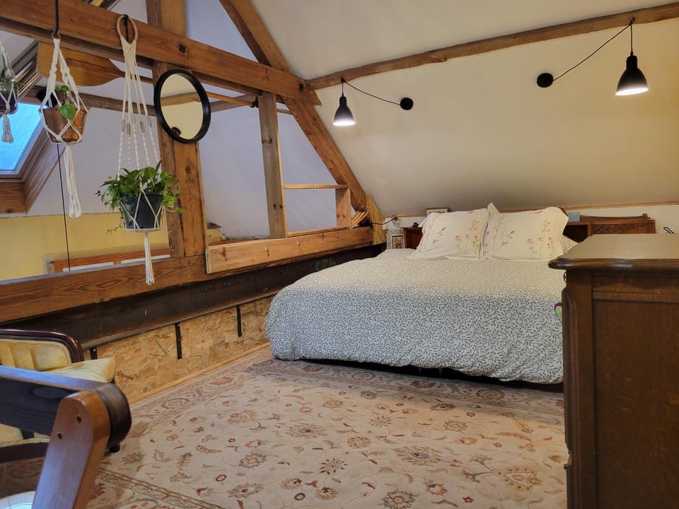 Bed, Bedroom