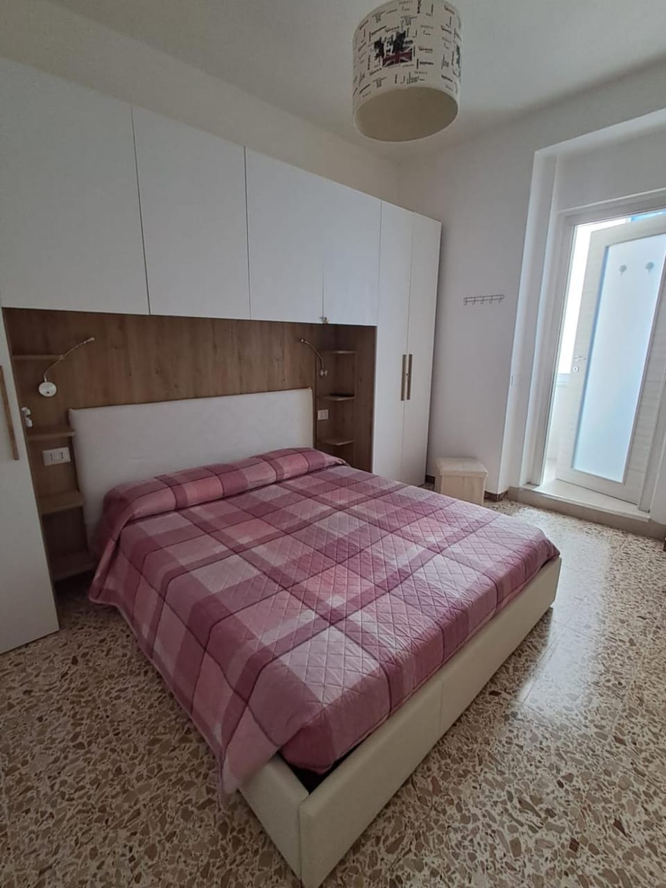 Bed, Bedroom, heating, wardrobe, air conditioner
