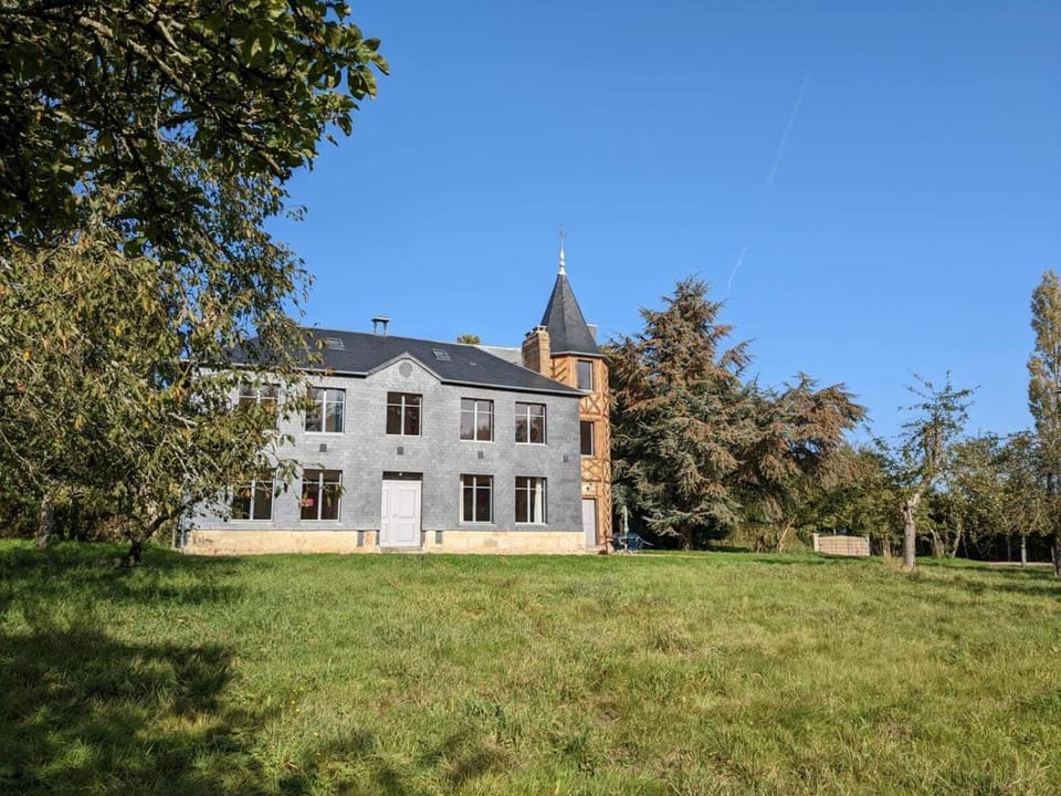 Property building, Garden