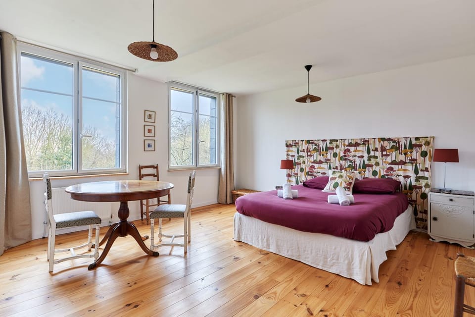 Bed, Bedroom