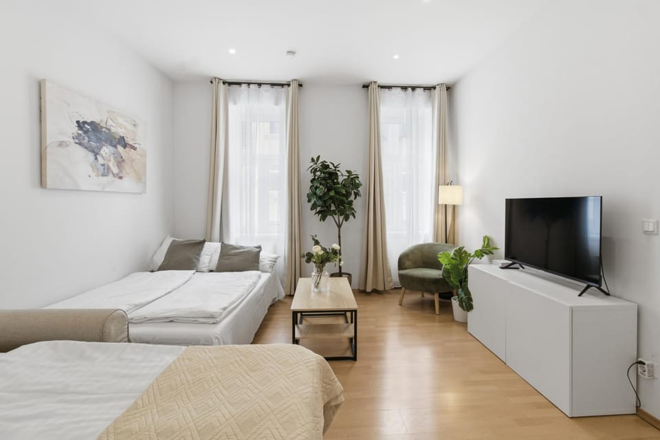 10 Minutes to Metro I Next to Schönbrunn I Wifi Apartment in Vienna
