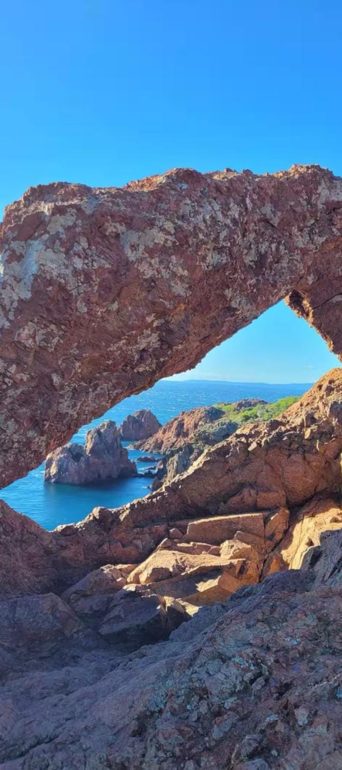 Cap Esterel MAGNIFIQUE VUE MER 5 pers CLIMATISÉ Apartment in Saint-Raphael