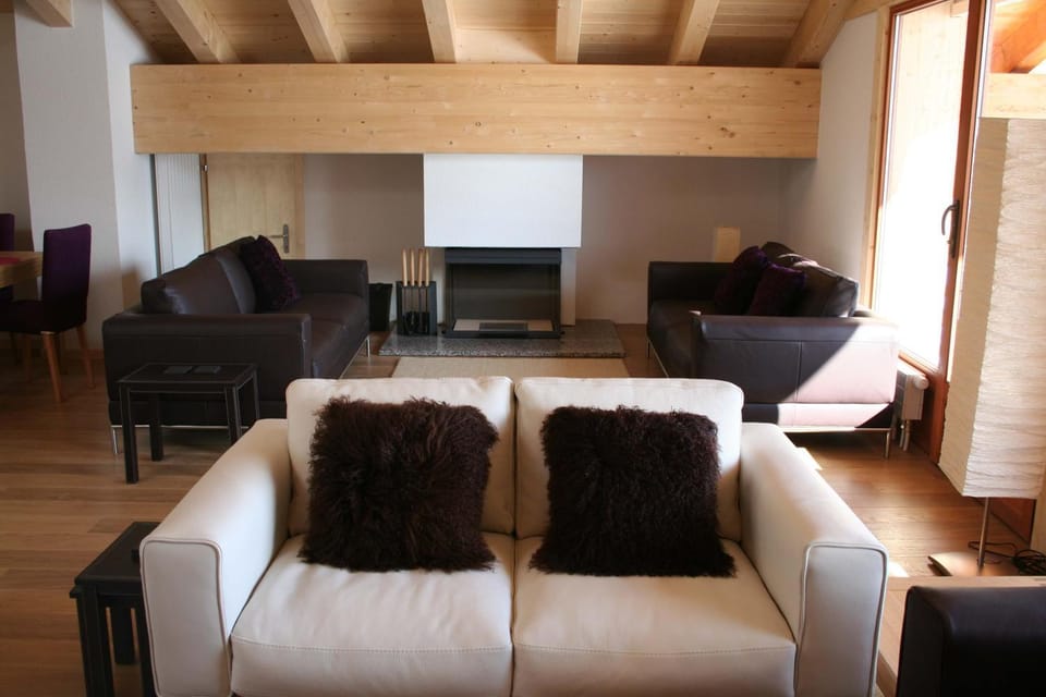 Communal lounge/ TV room, Seating area