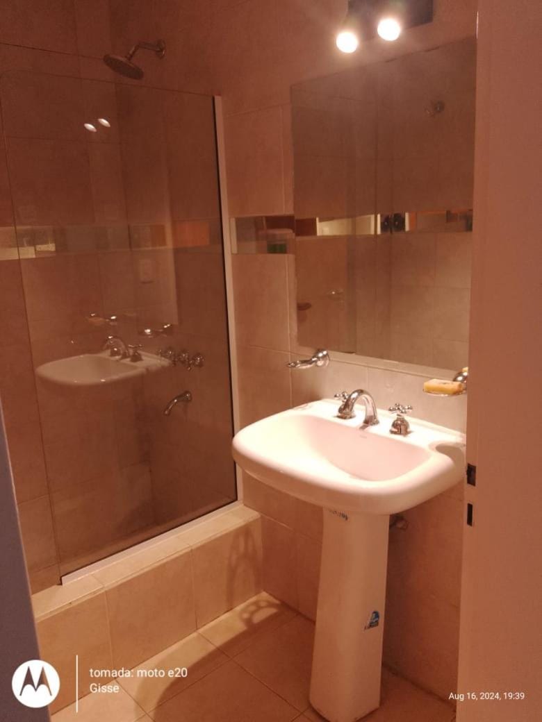 Bathroom, Bath, towels