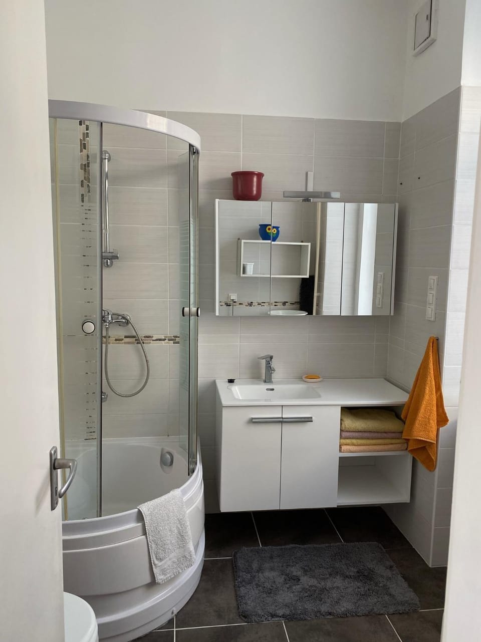 Shower, Bathroom