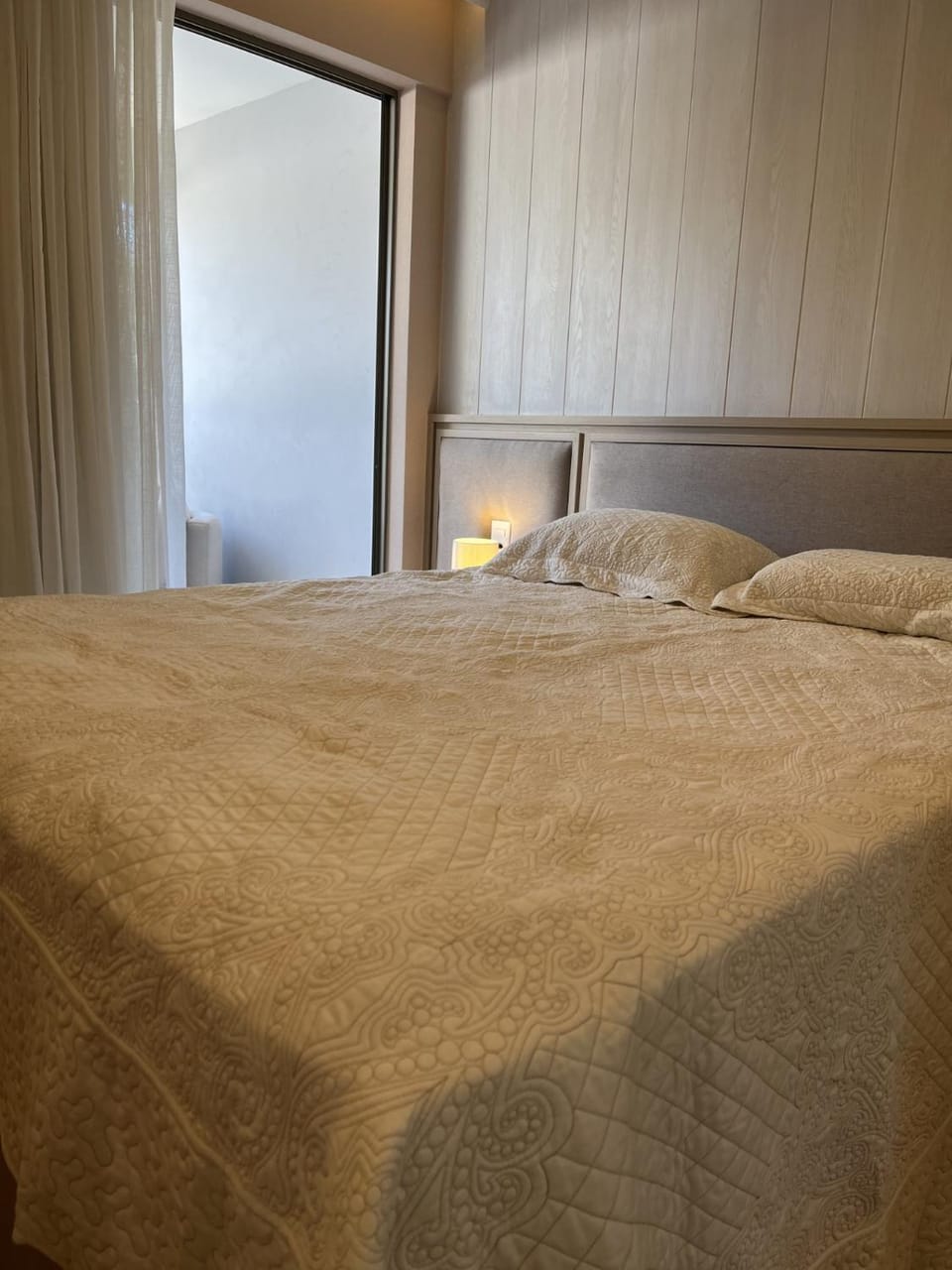 APARTAMENTO SOFISTICADO, VISTA MAR e ACESSO EXCLUSIVO à PRAIA Apartment in Salvador