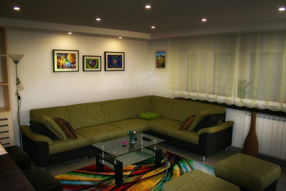 Property building, Spring, Bed, Night, Living room, Lounge or bar, Other, Other, Photo of the whole room, Decorative detail, Decorative detail, Seating area, On site
